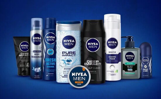 Сотрудники склада NIVEA