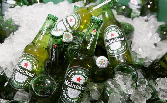 Работники на завод Heineken