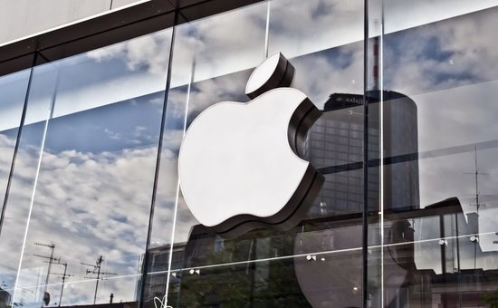 Работники на склад Apple